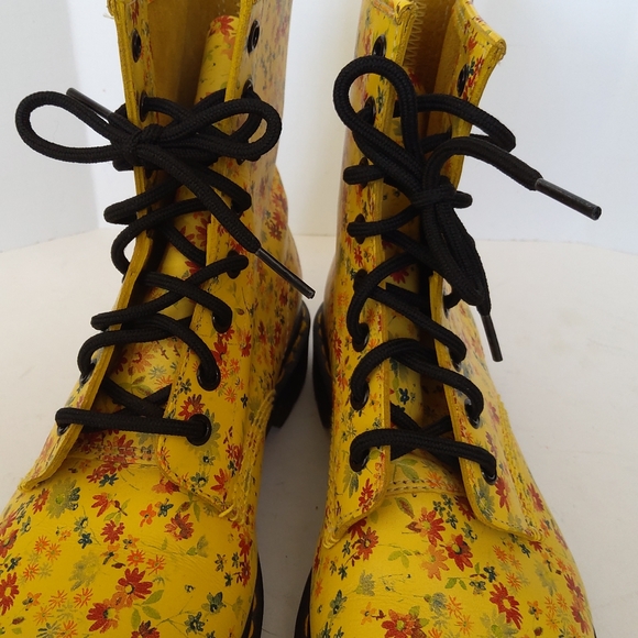 Women's Dr Martens 1460 genuine leather yellow floral combat boots - Picture 16 of 16